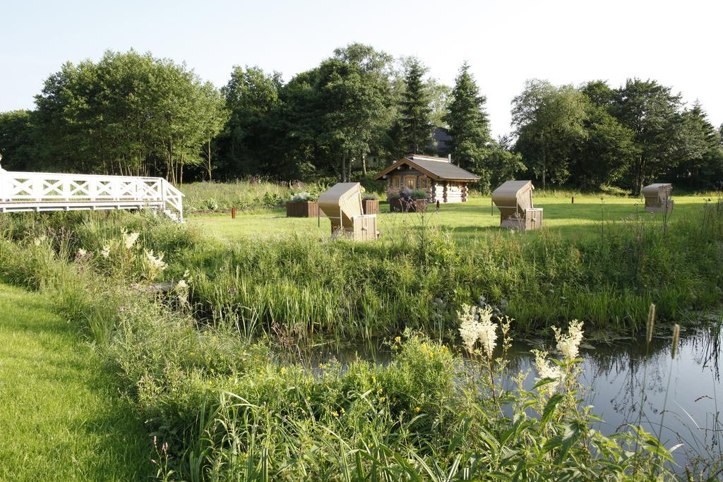 Romantik Hotel Waldschloesschen Schleswig Esterno foto