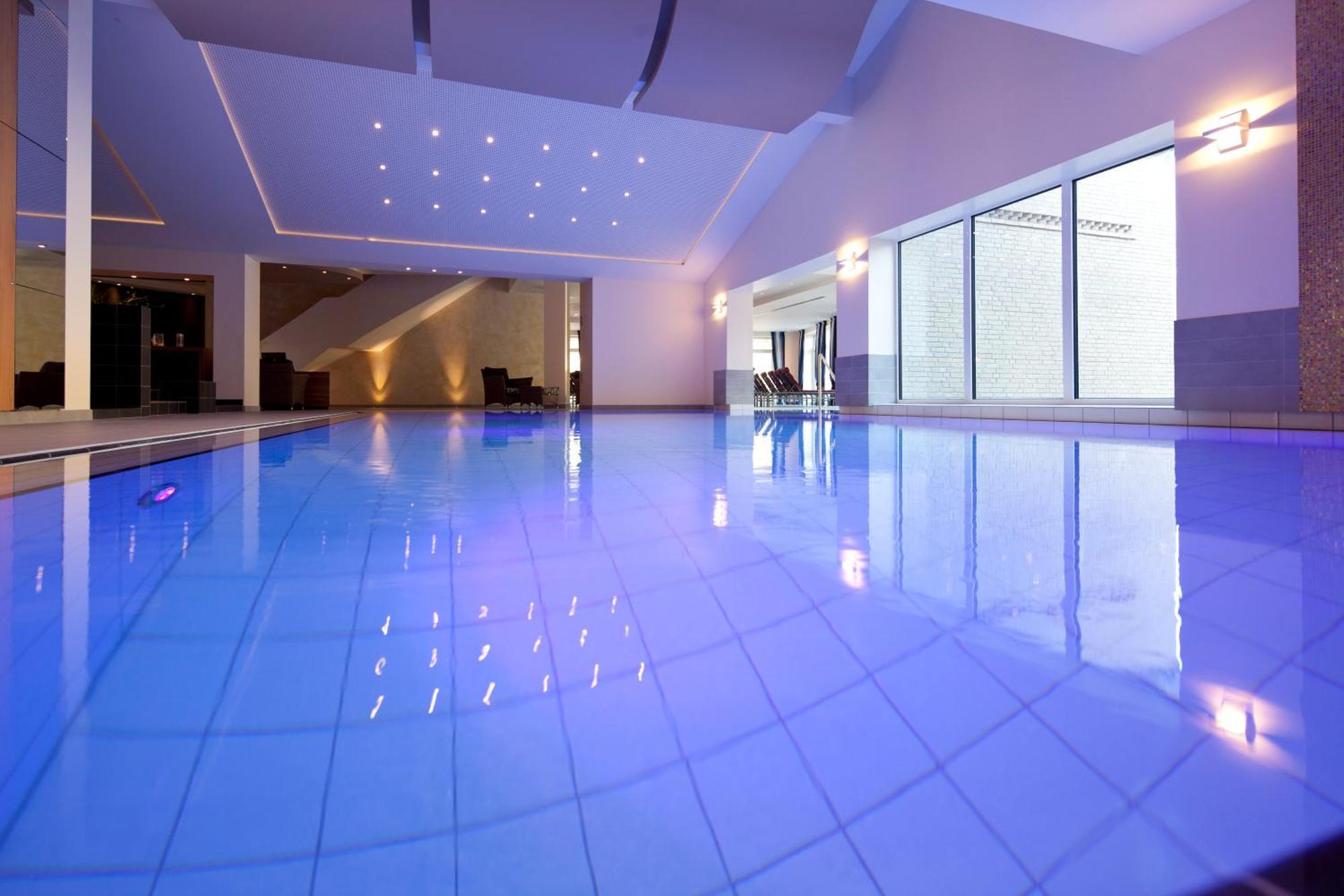 Romantik Hotel Waldschloesschen Schleswig Esterno foto