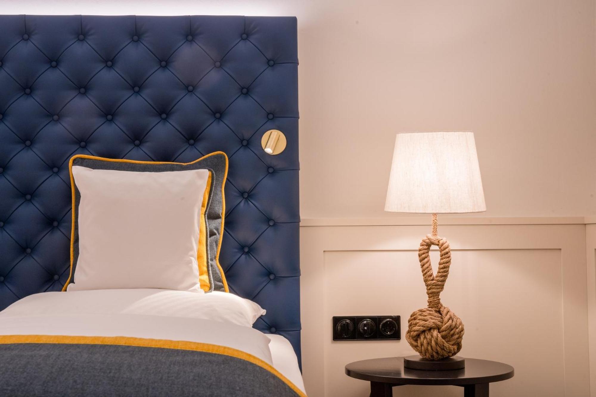 Romantik Hotel Waldschloesschen Schleswig Esterno foto