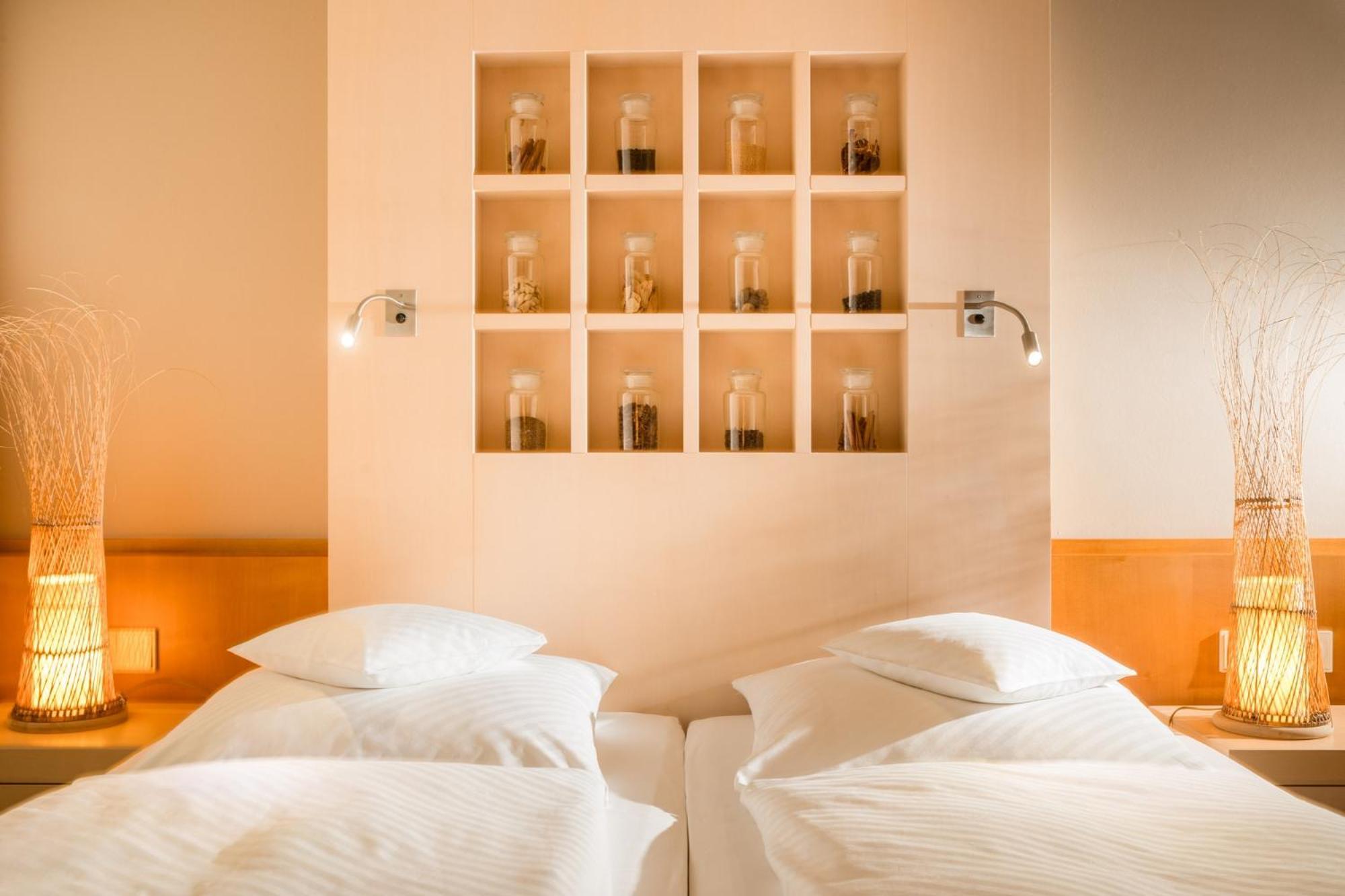 Romantik Hotel Waldschloesschen Schleswig Esterno foto