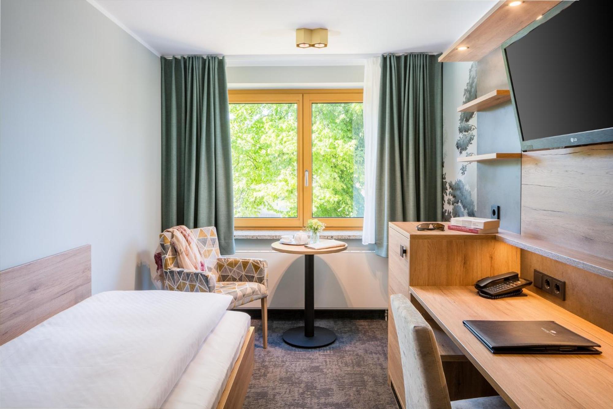 Romantik Hotel Waldschloesschen Schleswig Esterno foto